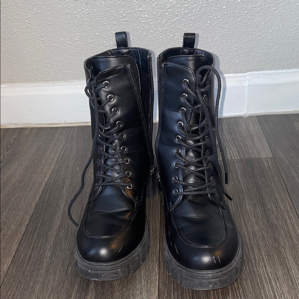Boots Jellypop Black Lace Up
